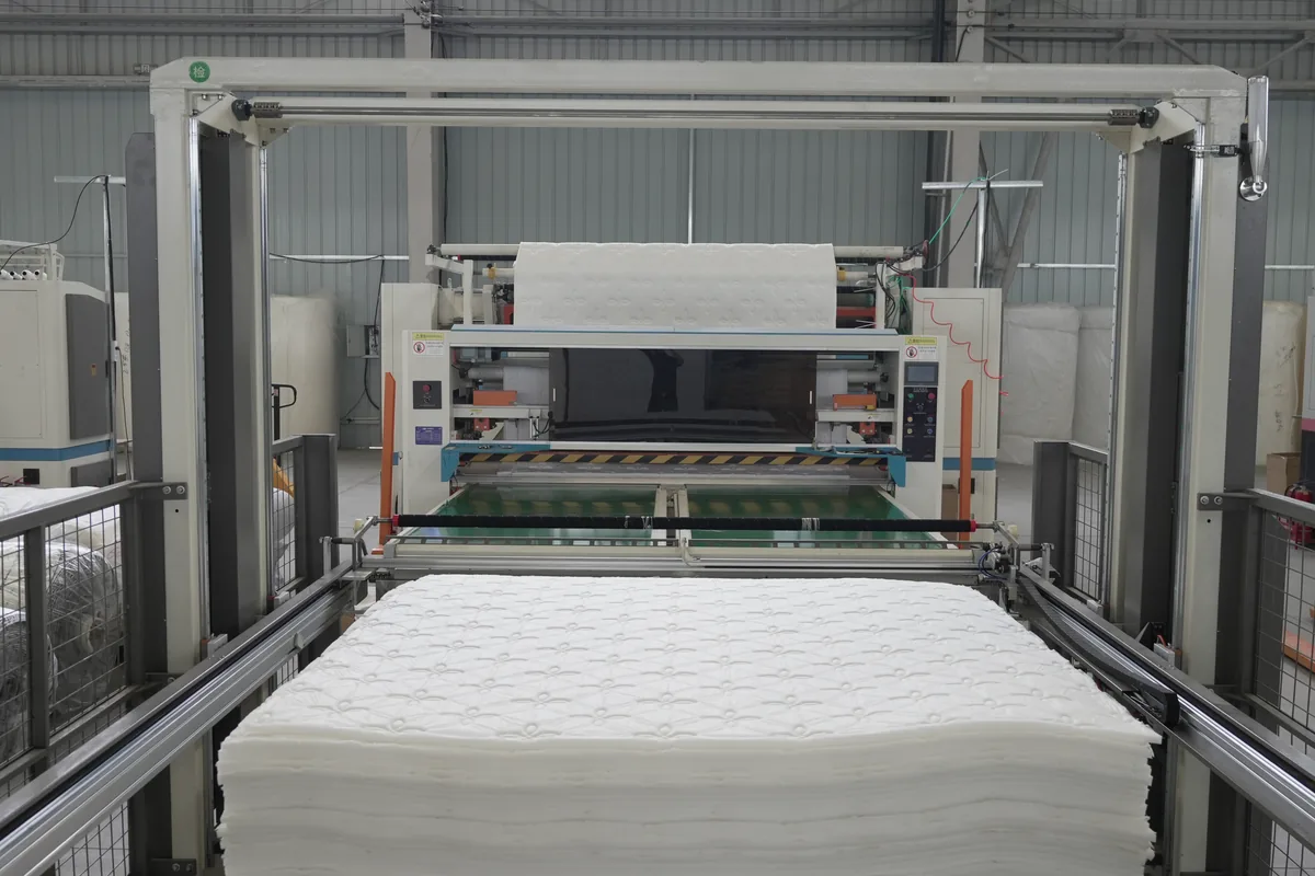 Quilting machine conveyor